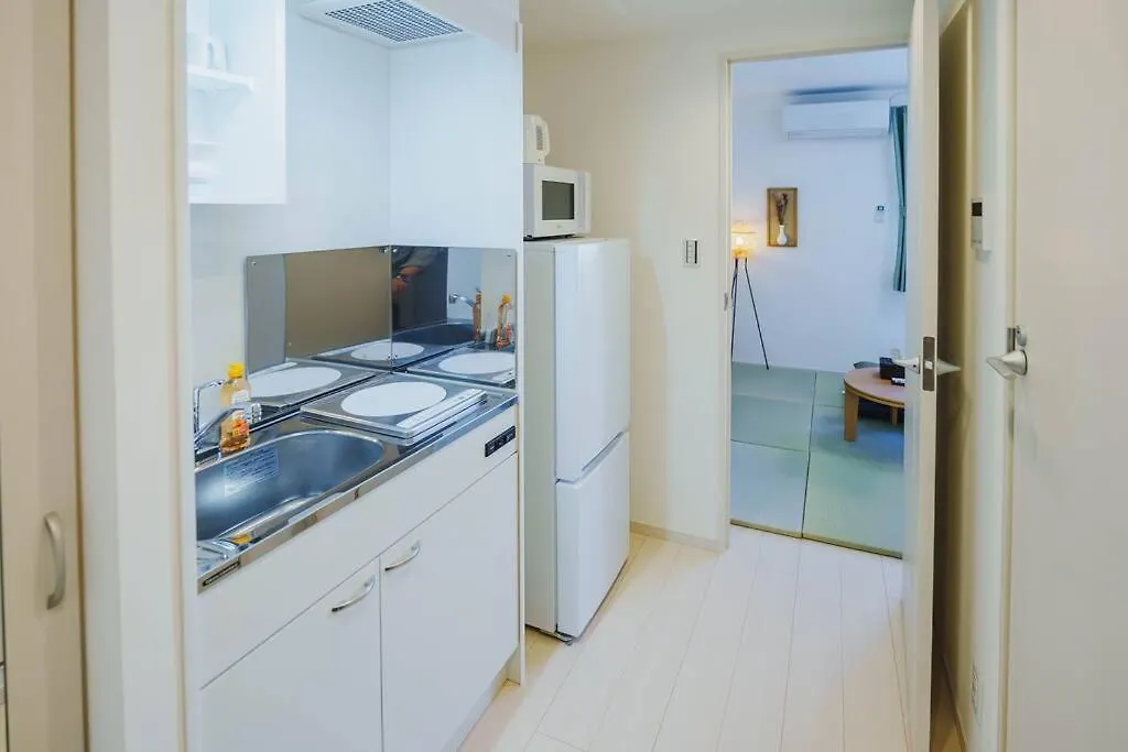 Apartment G Newly Renovated Hotel, Direct Access To Ueno, Asakusa, Disneyland, Airport Tokyo Japan